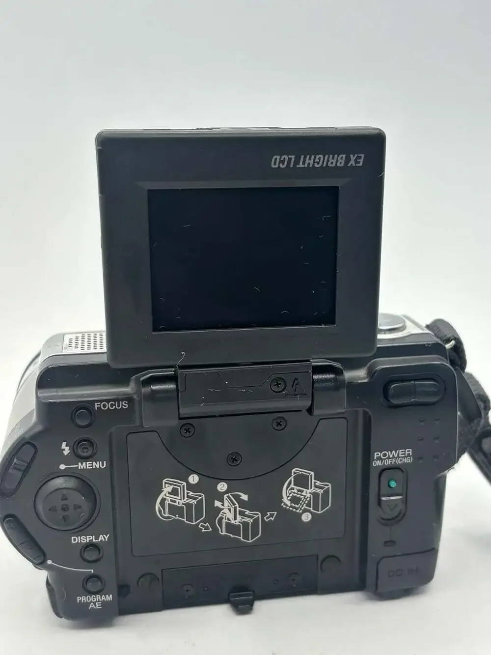Sony Cyber-shot DSC-S50 2.1MP Digital Camera, with battery, no charger, vintage